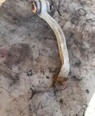 Volkswagen PASSAT B5.5 Front lower control arm/wishbone
