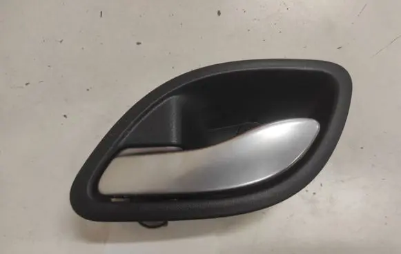 Renault Laguna II Rear door interior handle 8200000723