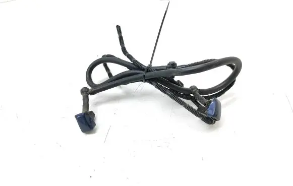 Windshield washer spray nozzle