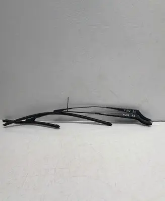 Peugeot 208 I Front wiper blade arm 9673292080