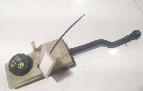 Citroen Berlingo Brake fluid reservoir 
