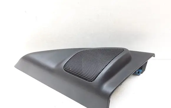 Volvo V70 Front door speaker 30781065