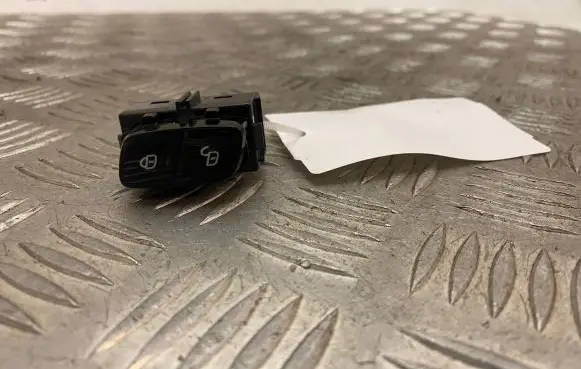 Volvo XC90 Central locking switch button 31443864