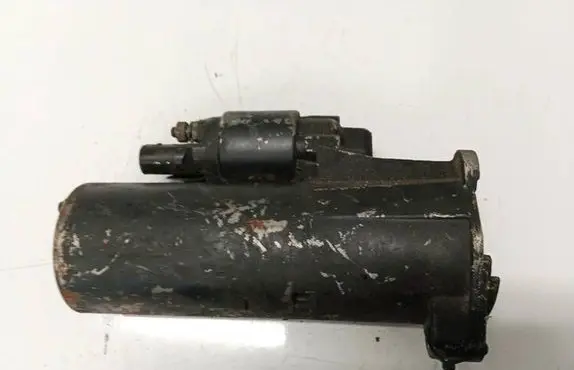 Audi A6 S6 C6 4F Starter motor 1005831442
