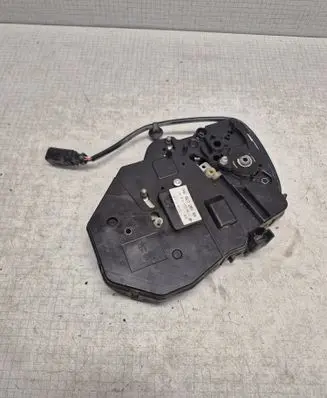 Volkswagen Transporter - Caravelle T5 Loading door lock 7H0827201BA