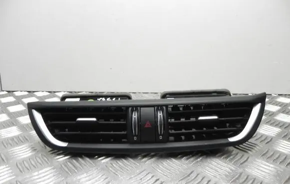 Alfa Romeo Giulia Rear air vent grill 156110179 T3952
