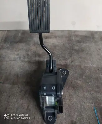 Honda CR-V Accelerator throttle pedal