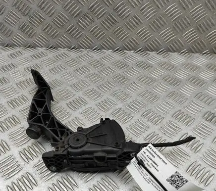 Volkswagen Transporter - Caravelle T6 Accelerator throttle pedal 7E1723503C