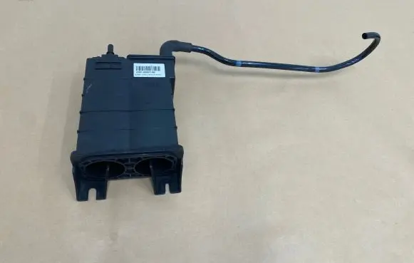 Active carbon filter fuel vapour canister