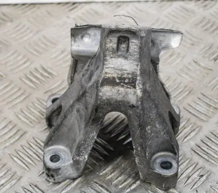 Audi A6 S6 C7 4G Engine mounting bracket 8K0199307BJ