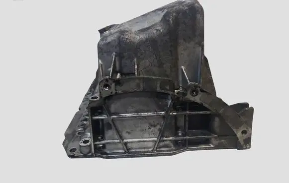 BMW 5 E60 E61 Oil sump 7803071 13992010