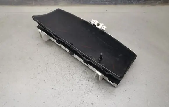 Toyota Corolla E120 E130 Speedometer (instrument cluster) 88311338