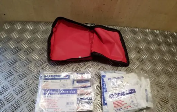 Audi TT TTS Mk2 First aid kit 8P0860282A