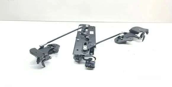 BMW 1 E82 E88 Convertible roof lock/latch 7174797 0390203407