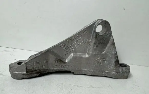 BMW 5 F10 F11 Engine mounting bracket 7810698
