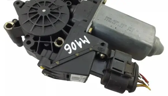 Audi A8 S8 D2 4D Rear door window regulator motor 4D0959802H