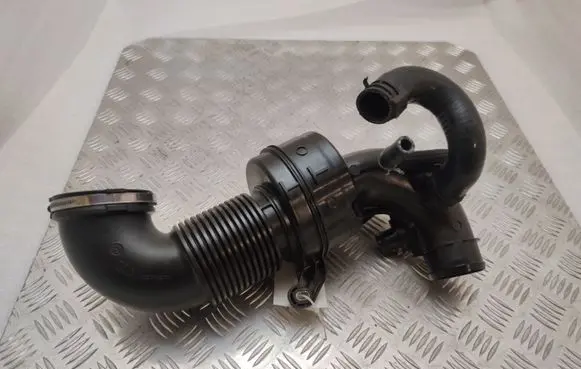 Jaguar E-Pace Air intake duct part LK729C623AA
