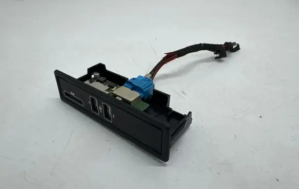USB socket connector