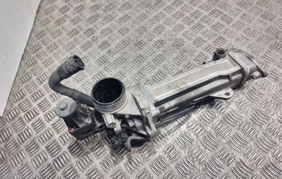 Volvo V70 EGR valve cooler 30757742 11986001 70304900