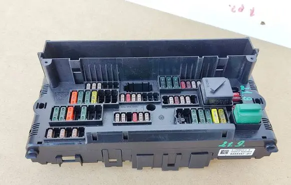 BMW X3 F25 Fuse module 9259467 61149259467 61149315150