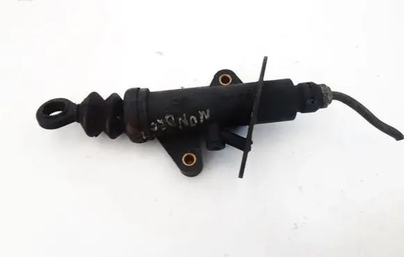 Ford Mondeo MK I Clutch master cylinder 94ab7a543aa