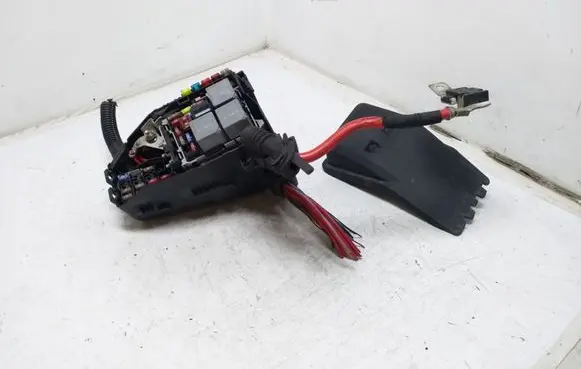 Volvo XC60 Fuse module 31300410 1896321 22012010044406