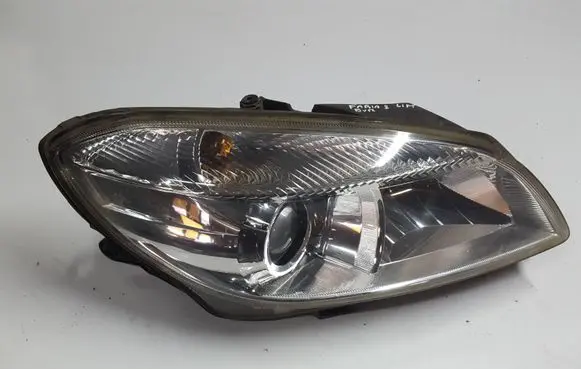 Skoda Fabia Mk2 (5J) Headlight/headlamp 