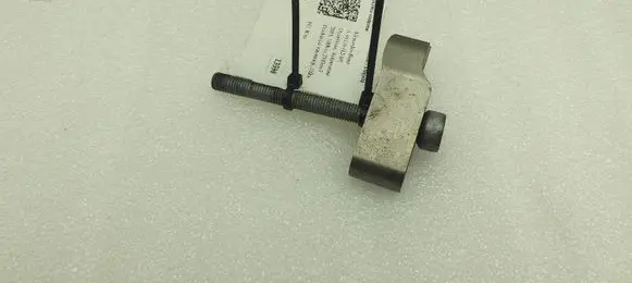 Mercedes-Benz A W176 Fuel Injector clamp holder A6510160438