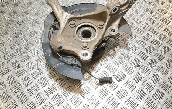 Opel Insignia B Front wheel hub 23384197