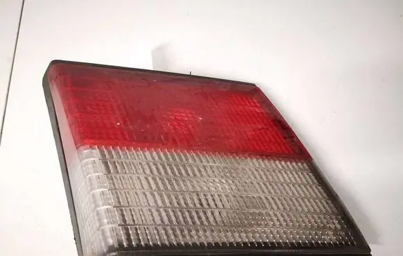 Nissan Primera Tailgate rear/tail lights 23180102
