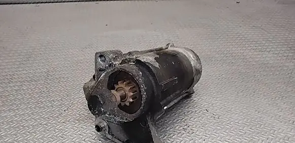 Peugeot 307 Starter motor 9645100680 D7G3