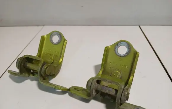 Ford Fiesta Rear door hinge set