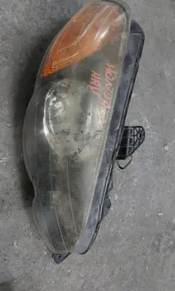 Honda HR-V Headlight/headlamp 90736500