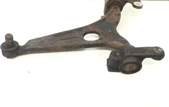 Peugeot Expert Front lower control arm/wishbone 053