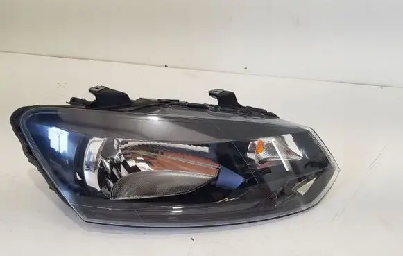 Volkswagen Polo V 6R Headlight/headlamp