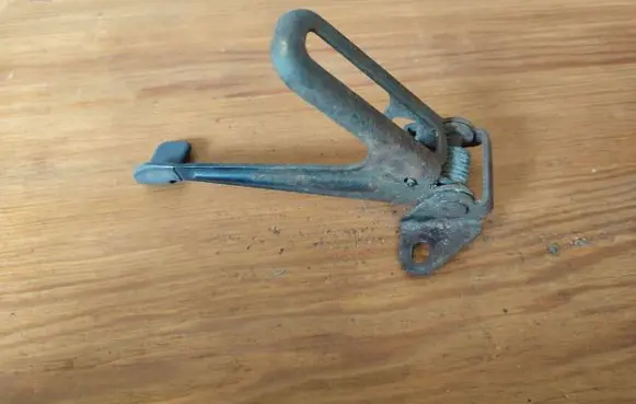 Toyota Avensis T270 Engine bonnet/hood lock/latch loop/hook 