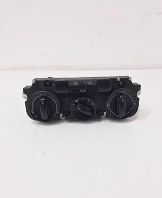 Volkswagen Touran I Climate control unit