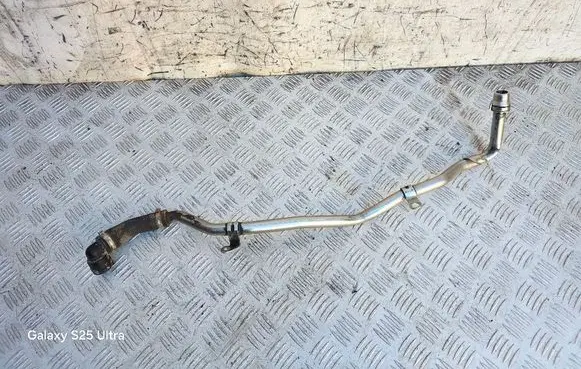 Engine coolant pipe/hose