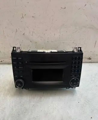 Mercedes-Benz B W245 Radio/CD/DVD/GPS head unit A1699061600