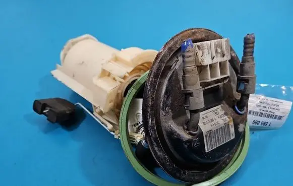 Opel Zafira A In-tank fuel pump 13118414 IMPRK1595089