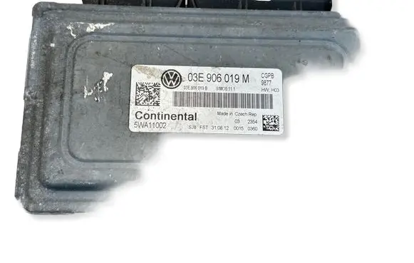 Volkswagen Polo V 6R Engine control unit/module 03E906019M 5WA11002 03E906019B