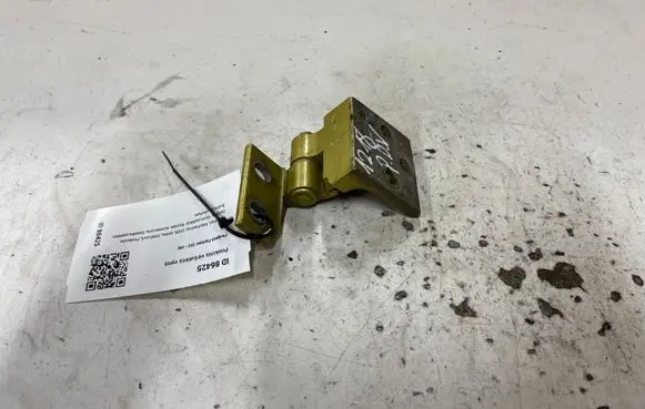 Peugeot Partner Front door upper hinge