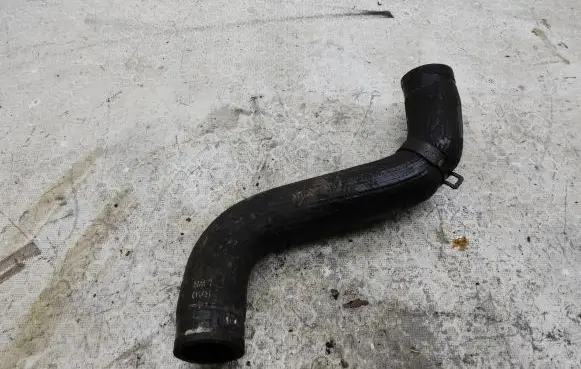 Chevrolet Captiva Engine coolant pipe/hose