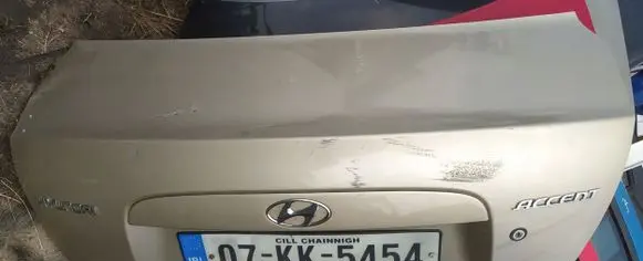 Hyundai Accent Truck tailgate 