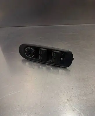 Ford Mondeo MK IV Electric window control switch 7S7T14A132AB