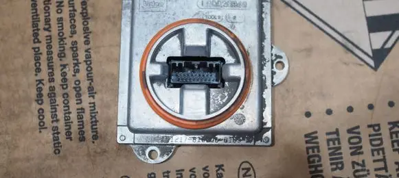 Ford C-MAX II LED ballast control module L90068165