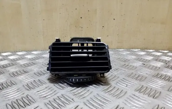 Volkswagen Touareg II Dash center air vent grill 7P2819728