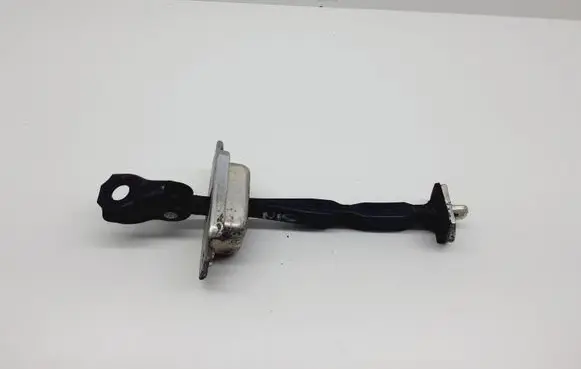 Nissan Qashqai Front door check strap stopper