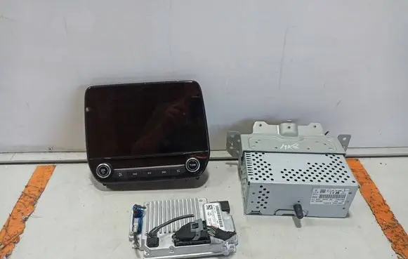 Ford Fiesta Radio/CD/DVD/GPS head unit M1BT18K810LNA NU5T14G371GAF L1BT18B955FC