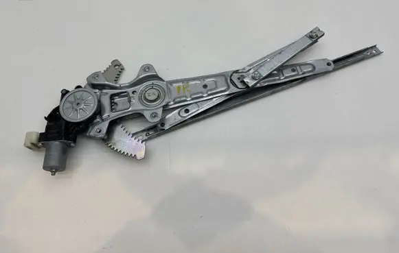Mitsubishi Space Star Front door window regulator with motor 5713A475